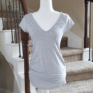 MAMA maternity Vneck top